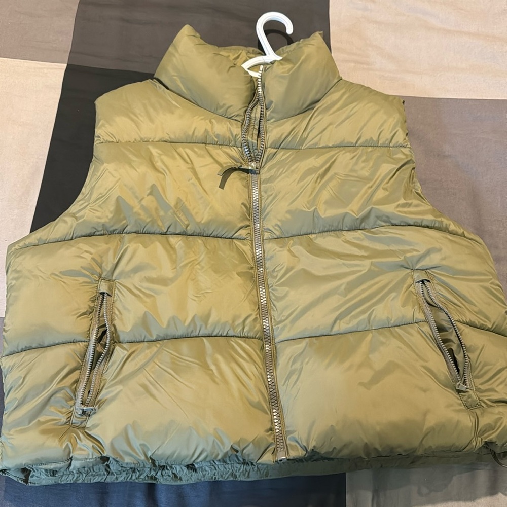 Old navy- olive green puffer jacket